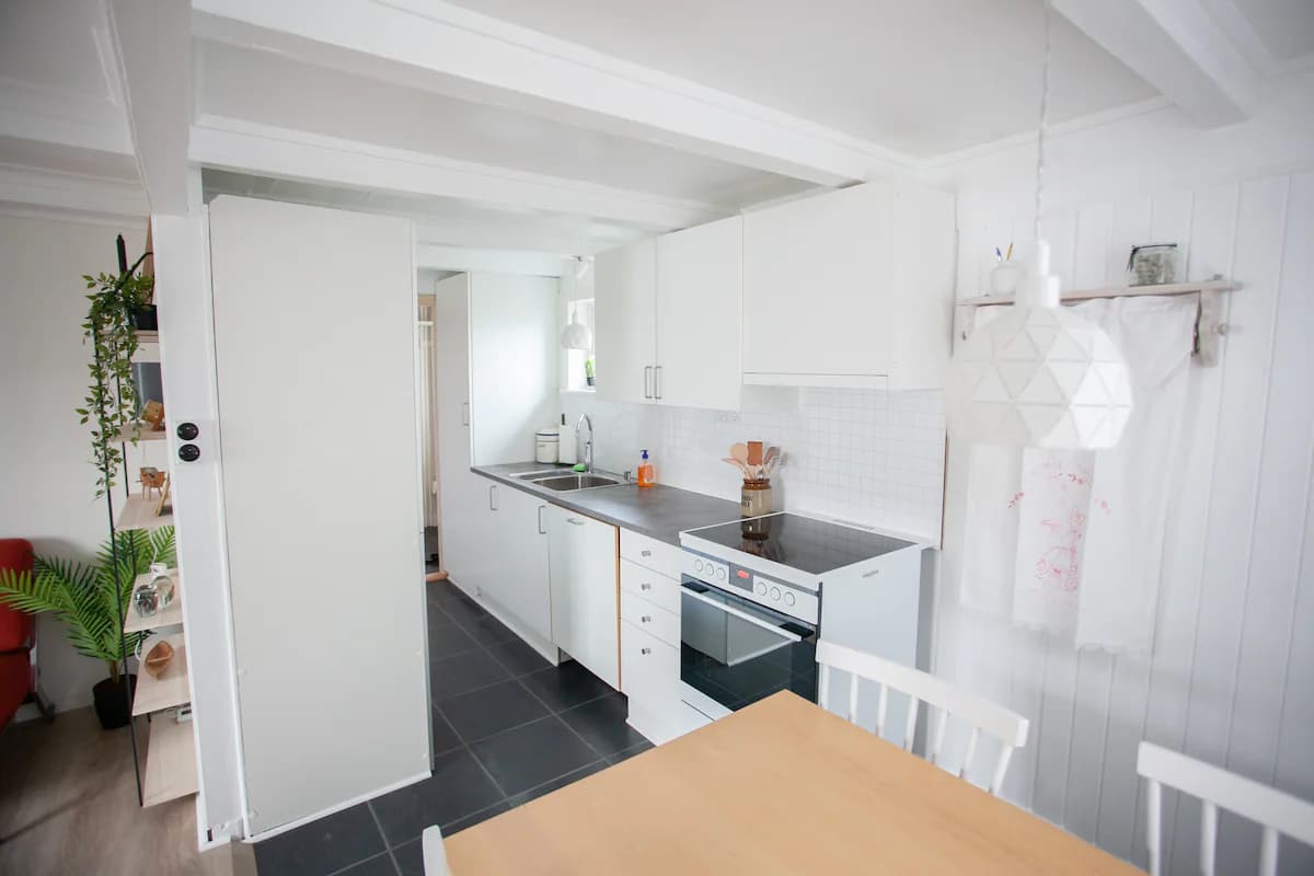 Two Bedroom Vacation Home in the Center of Tórshavn — 5 av 16