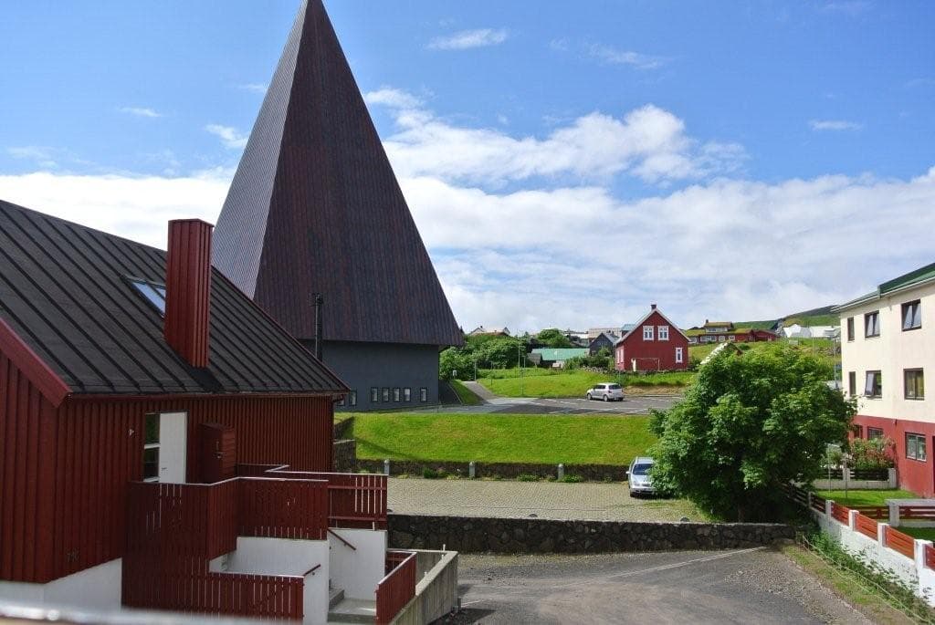 Tórshavn | Central | City & Ocean Views | 3BR — 8 av 19
