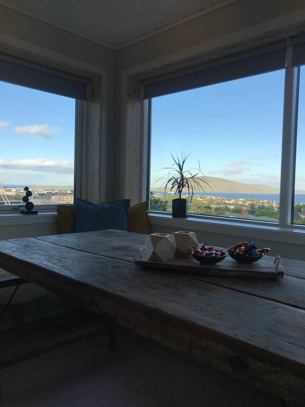 Studio Apartment · Húsini á Varða