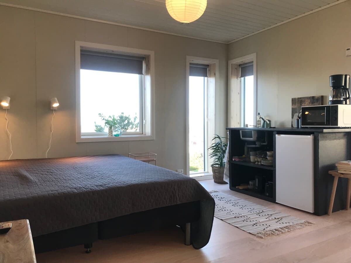 Studio Apartment · Húsini á Varða — 7 av 17
