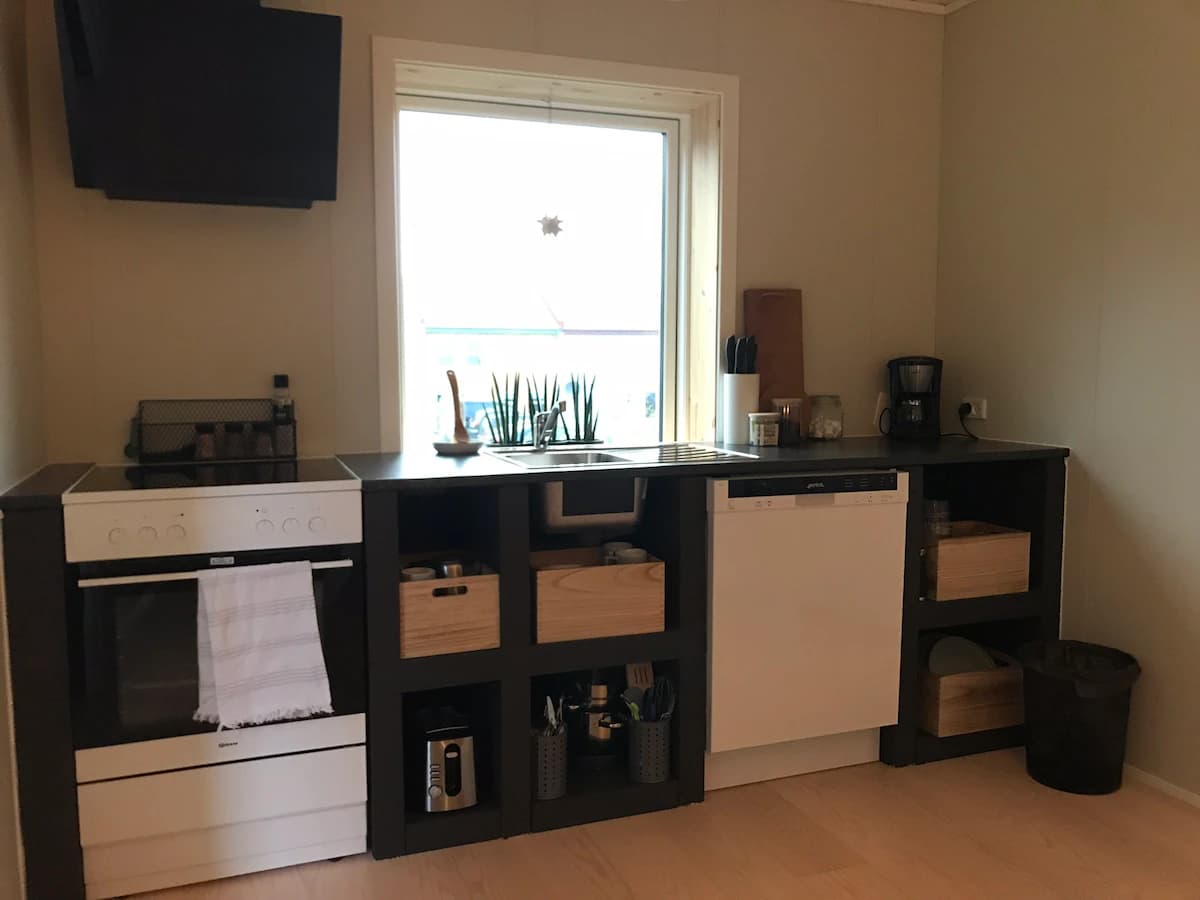 Varðabrekka 6 · Húsini á Varða — 8 av 28