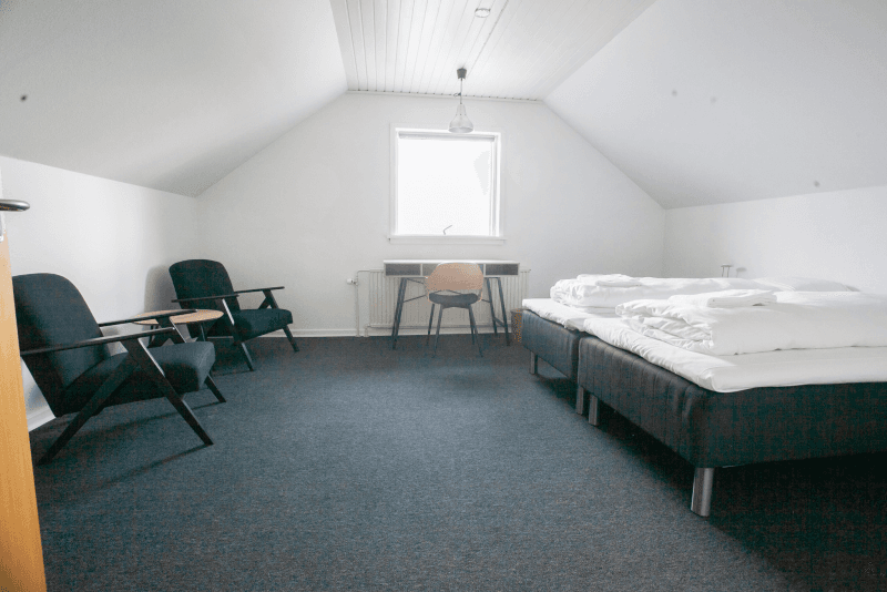 The Bird / Guesthouse / 10 min Walk Downtown — 7 av 7