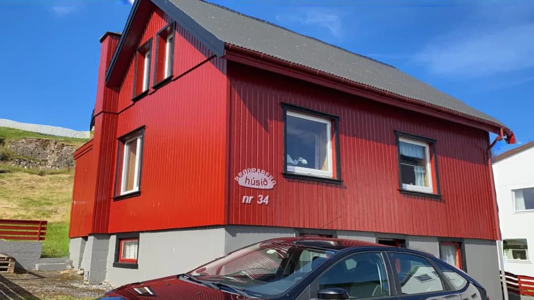 Family Holiday Home | Hiking | Free Parking
