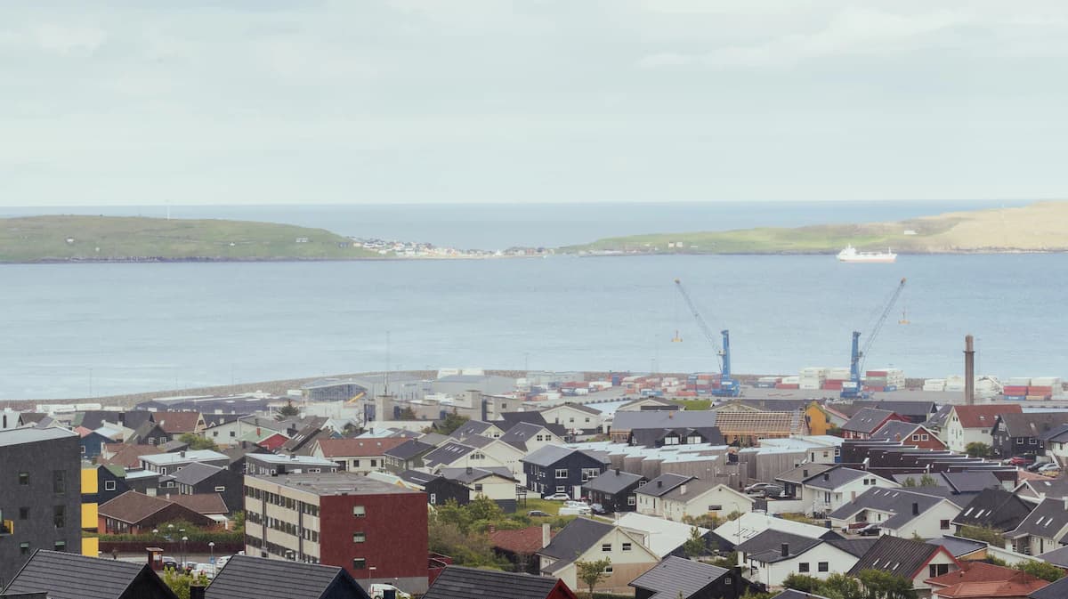 Ocean and City View Apartment